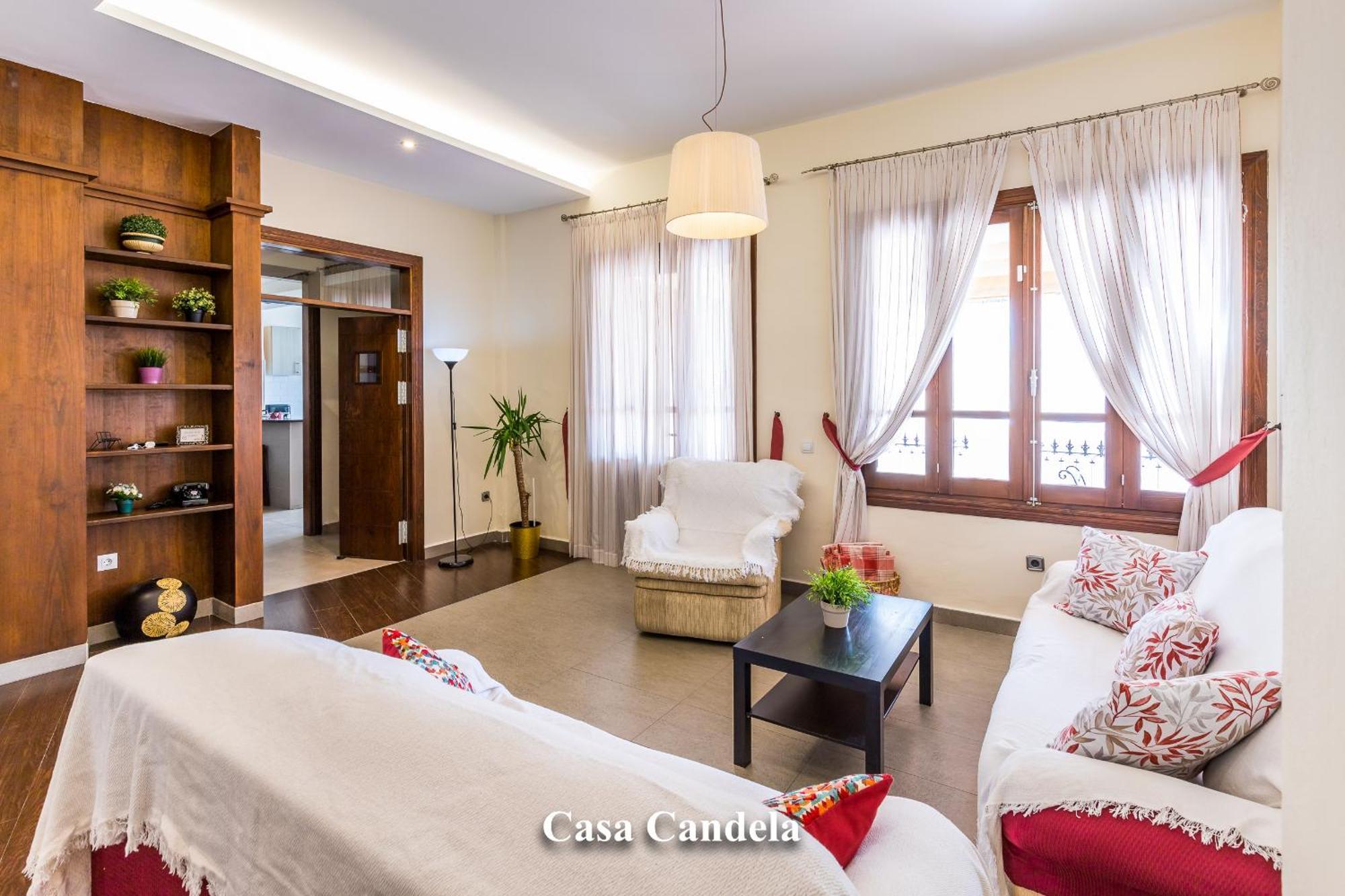 Candela * Alora